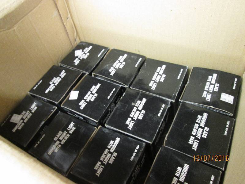 lot 16 image: Lot of 13 Glass Unicorn Night Light...