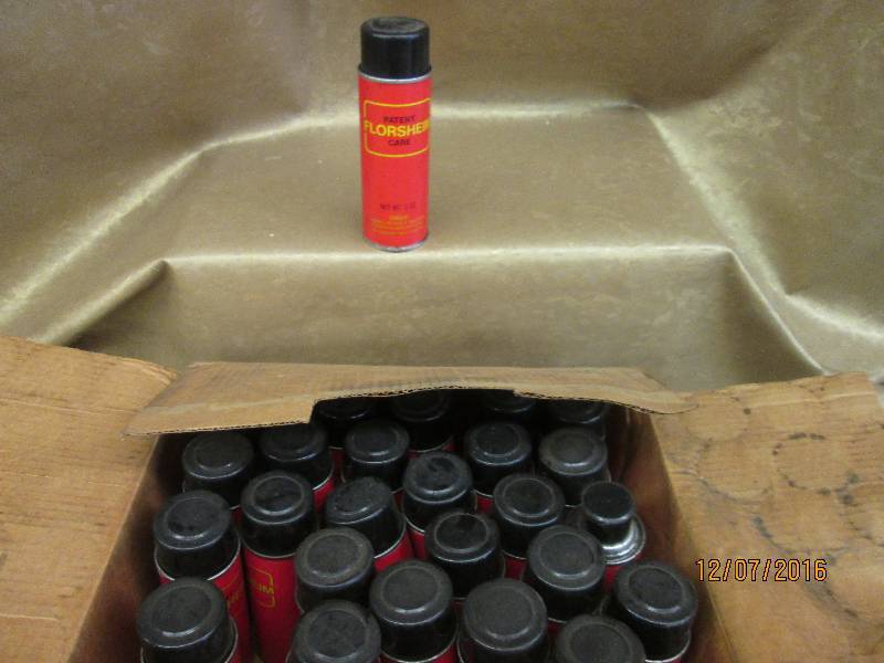 lot 29 image: Case of Patent Florsheim Care 6 oz...