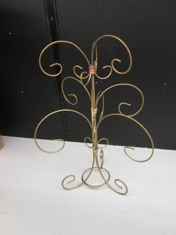 lot 40 image: Ornament Display...