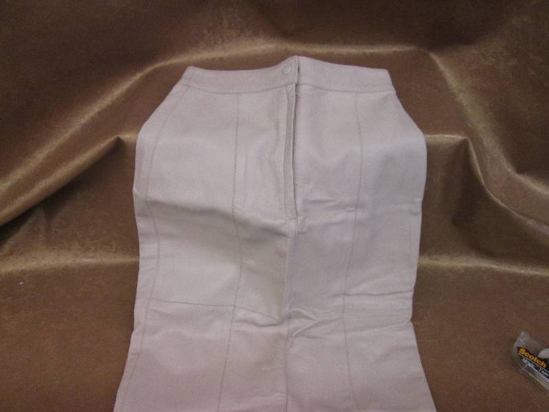 lot 45 image: Size 4 Leather Pencil Skirt...