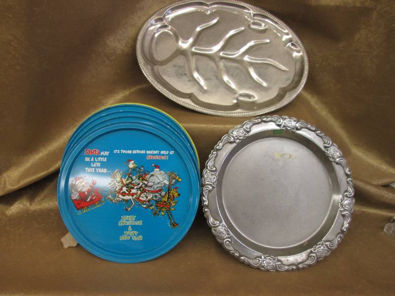lot 54 image: Lot of Serving Trays...