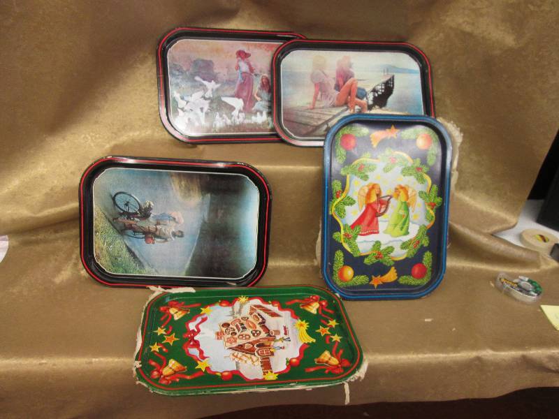lot 57 image: Lot of 16 Serving Trays including s...