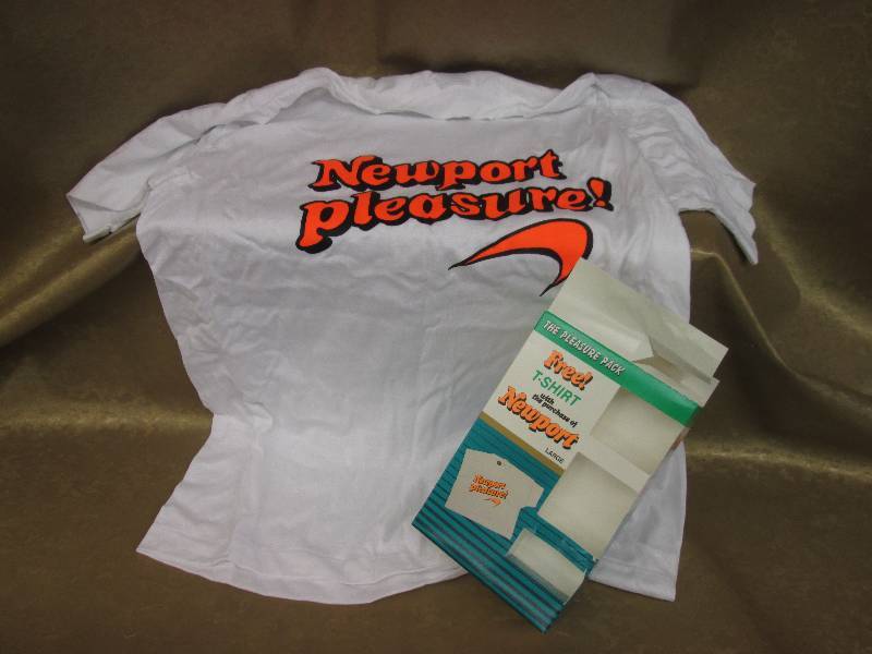 lot 69 image: 9 Large, 10 XLarge Newport Advertis...