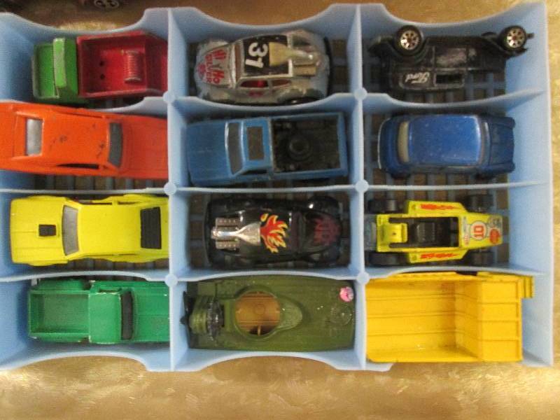lot 216 image: Assorted metal cars- most 164...