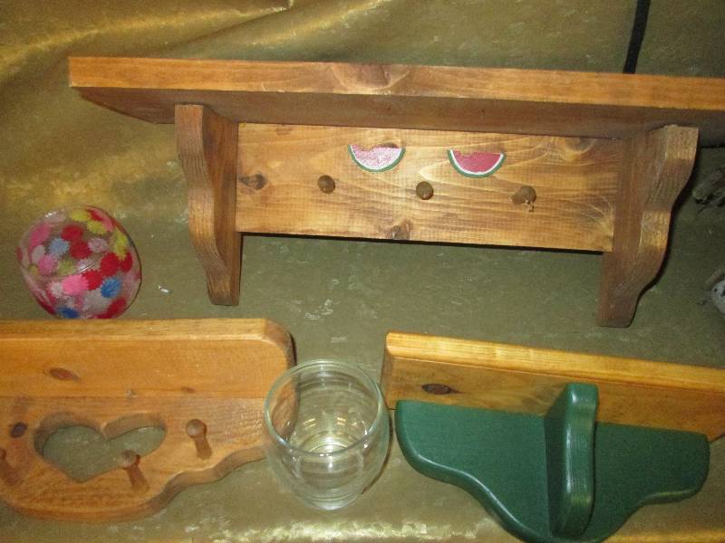 lot 244 image: Decorative shelving and misc. items...