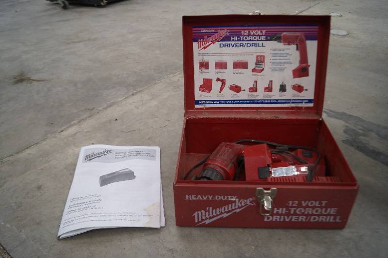 Milwaukee 12 Volt Drill