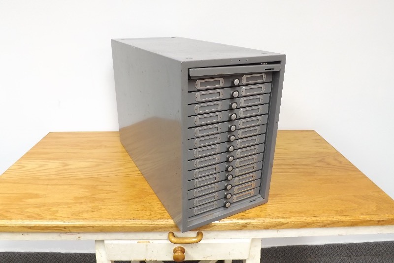 Vintage Metal PostcardPicture Organizer