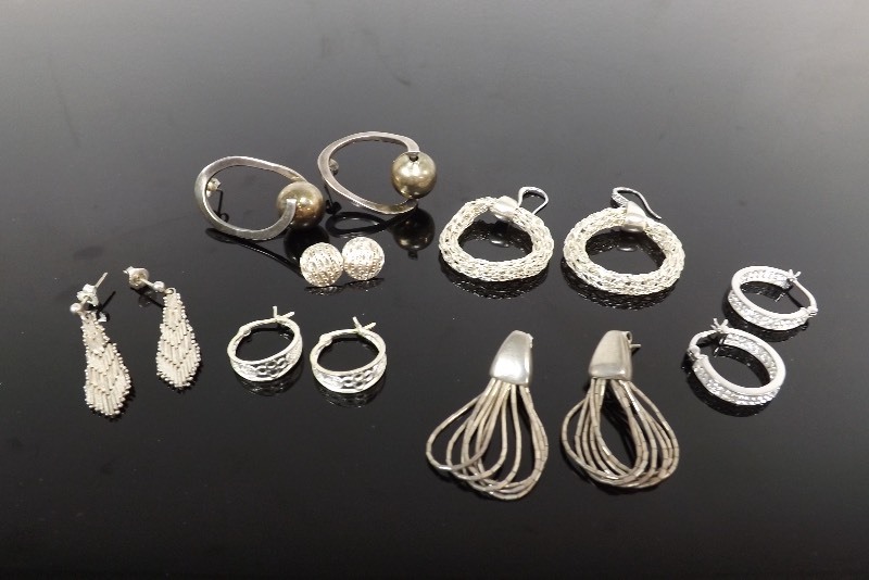 7 Sterling Earrings (1.788oz Total Weight)
