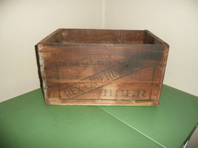 Vintage Fitgers Beer Crate - 17 12 by 10