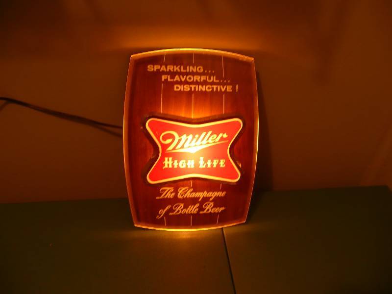 Vintage Miller High Life Lighted Sign - Works - 9 by 12