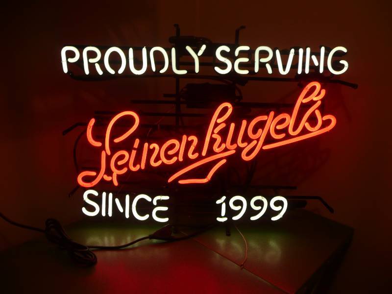 Leinenkugel Neon Light - Very Nice - 28 by 22