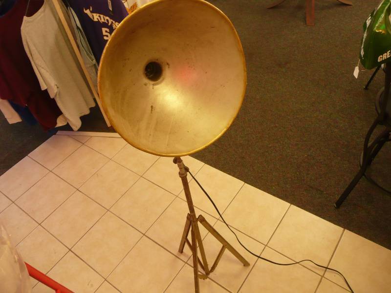 Industrial Vintage Victor adjustable work spot  photo light - steampunk - Rare & Very Cool