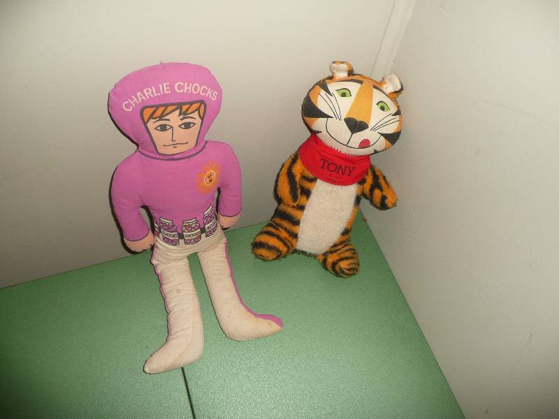 Tony The Tiger & Charlie Chocks - Dated 1970 Dolls - See Pictures
