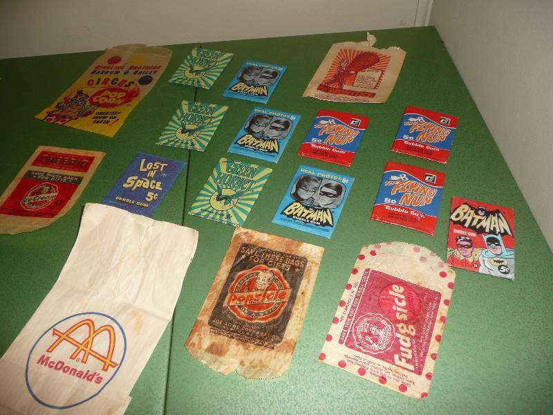 Lot Of Very Cool Vintage Wrappers - See Pictures