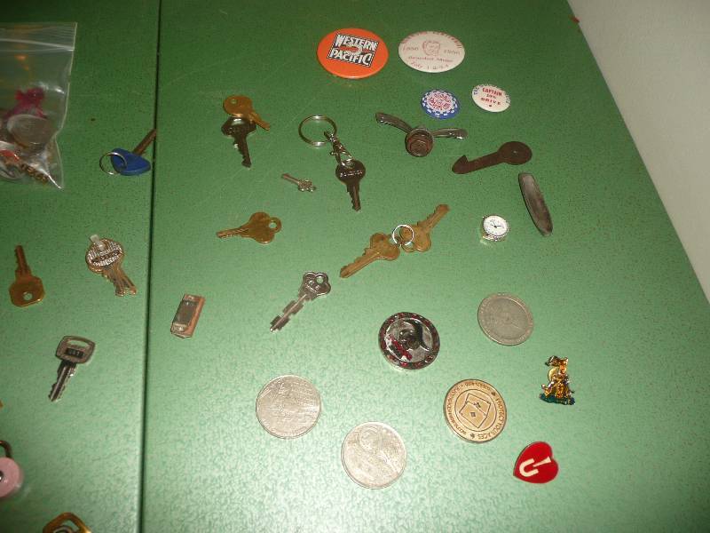 Large Group Of Vintage Coins, Buttons, Pins, Keys, Locks and much More - See Pictures