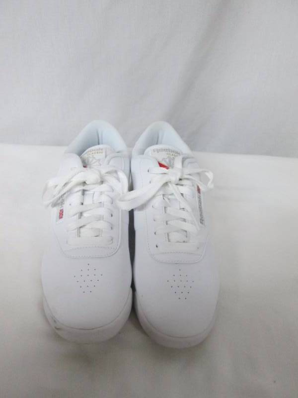 lot 37 image: Reebok Womens Princess Classic Athletic Shoe