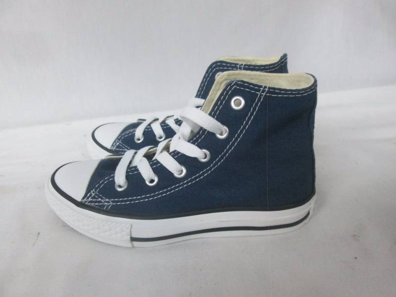 lot 36 image: Converse Kids CT All Star High-Tops
