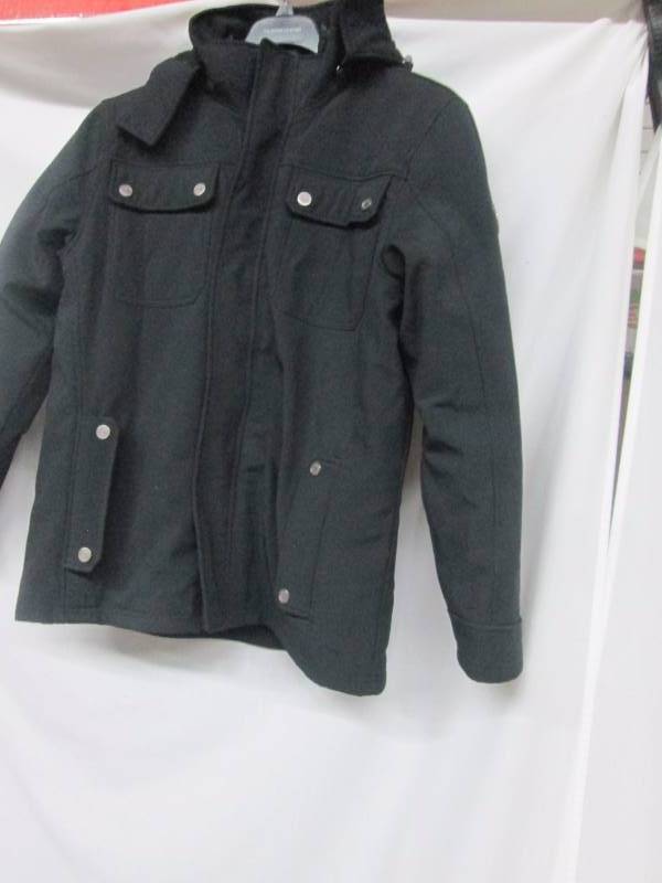 lot 29 image: CB Sports Mens Softshell System Jacket