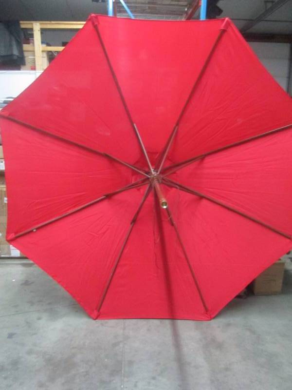 lot 105 image: alcove 9 Wooden Market Umbrella