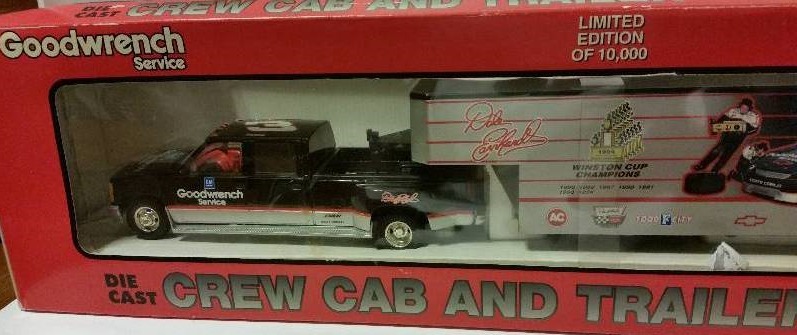 lot 141 image: Goodwrench Service Die Cast Limited Edition Crew Cab and Trailer #3 Dale Earnhardt
