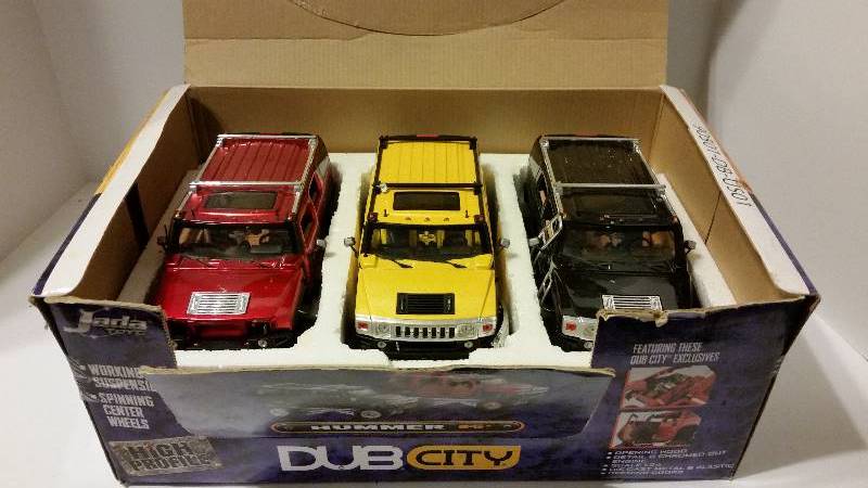 lot 138 image: Dub City High Profile Three HUMMER H2 Die Cast Metal Set - See Pictures