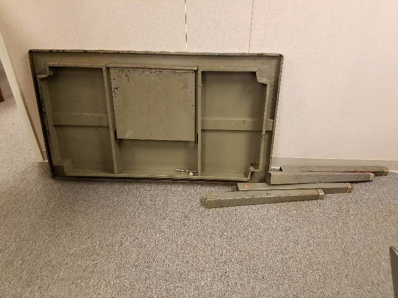 lot 61 image: Metal Table