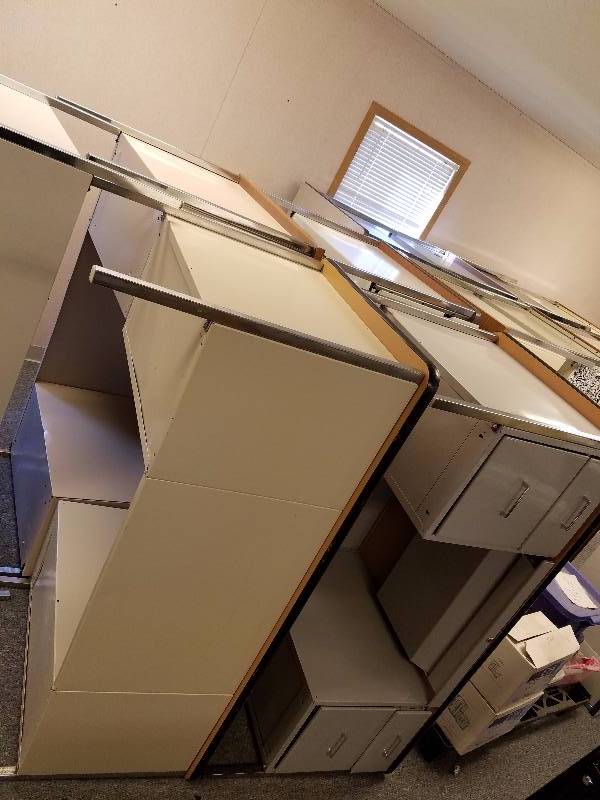lot 92 image: Office Desk