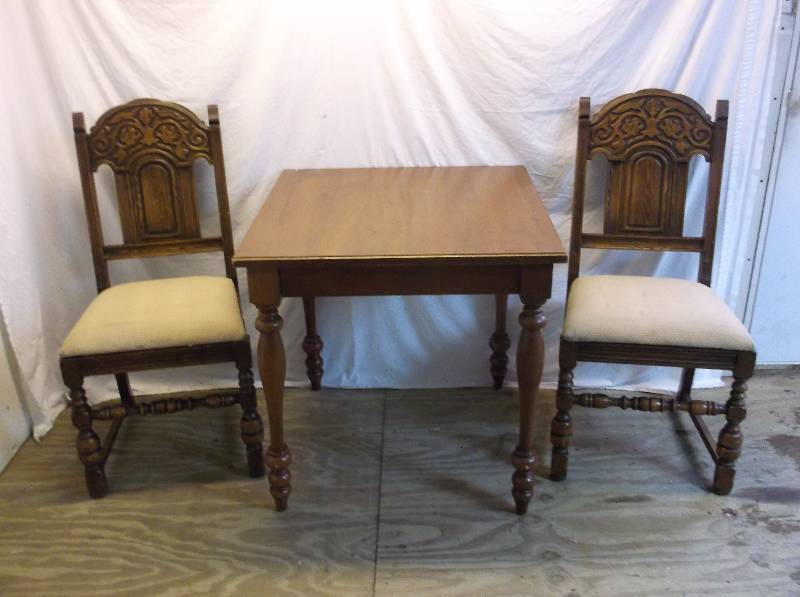 Dinning Table