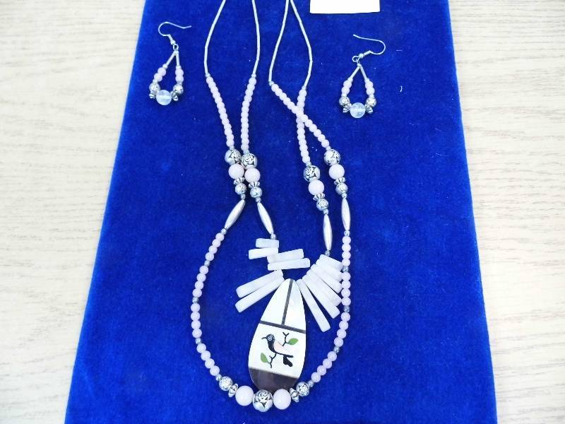Necklace w Earrings