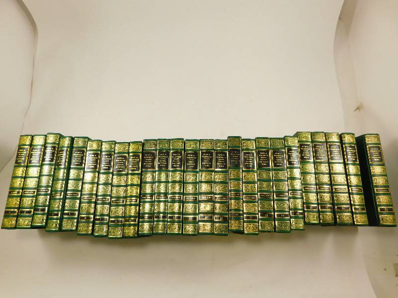 lot 49 image: Vintage Funk and Wagnalls Encyclopedia Complete Set 25 Volume Standard Ref - 1960