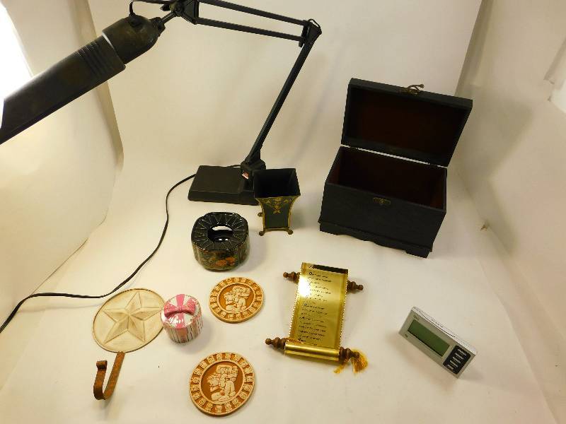 lot 59 image: Lot of Various Household Items