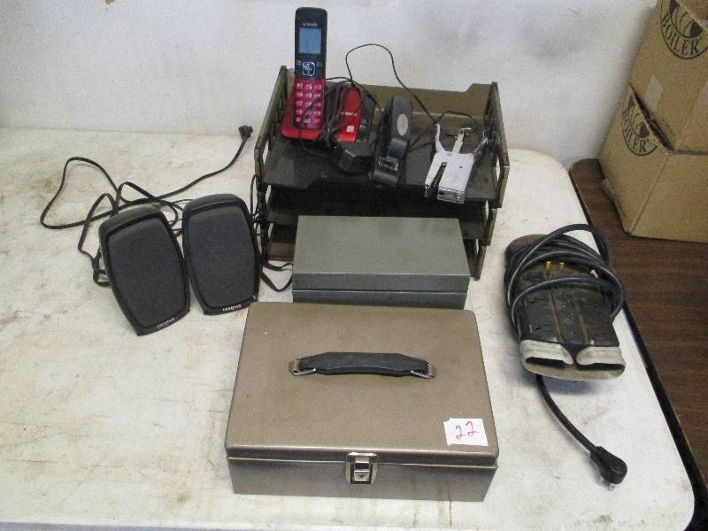 lot 22 image: Office Equipment