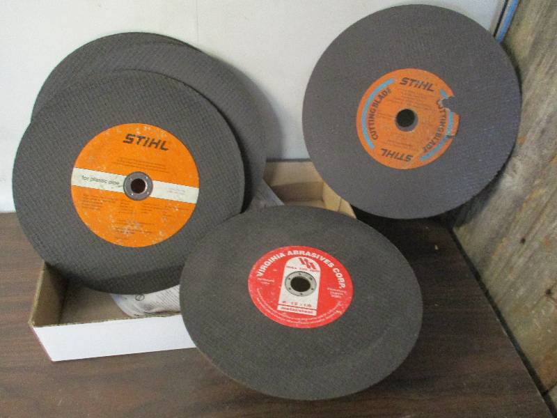 lot 28 image: Stihl Cutting Wheels