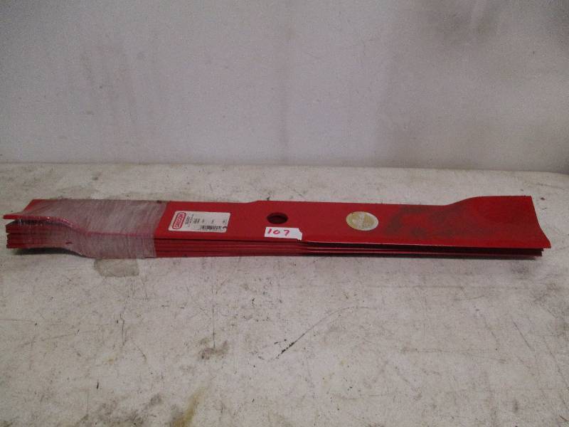 lot 107 image: Mower Blades