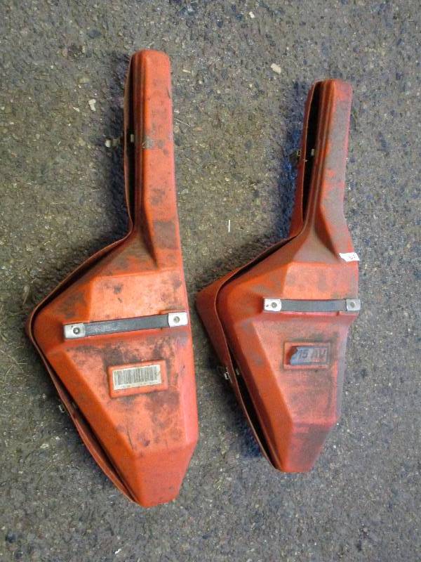 lot 109 image: Chainsaw Cases