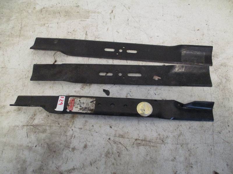 lot 129 image: MTD Blades