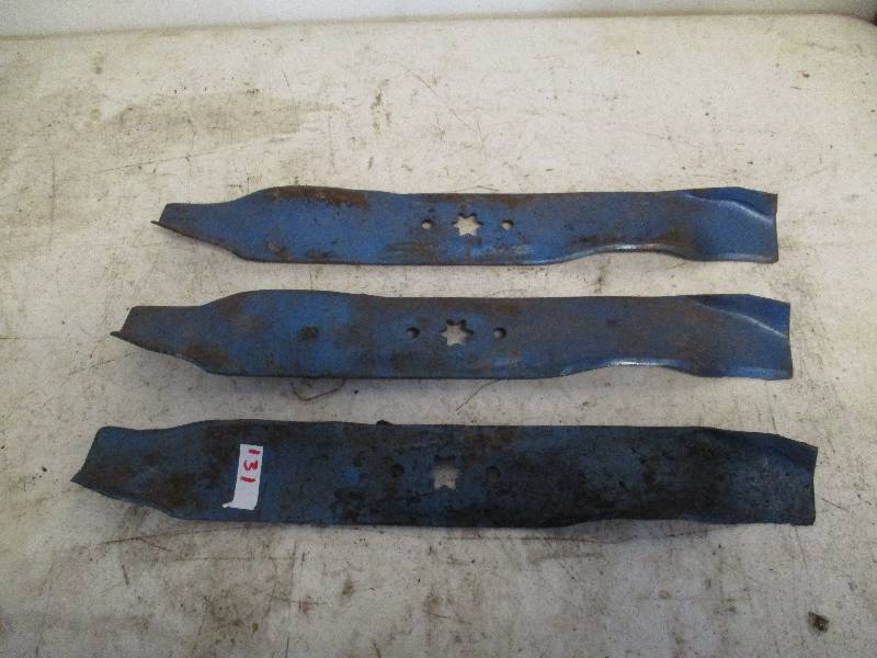 lot 131 image: MTD Blades