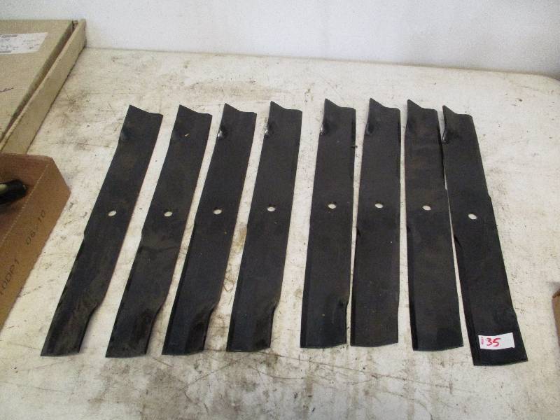 lot 135 image: Exmark Blades
