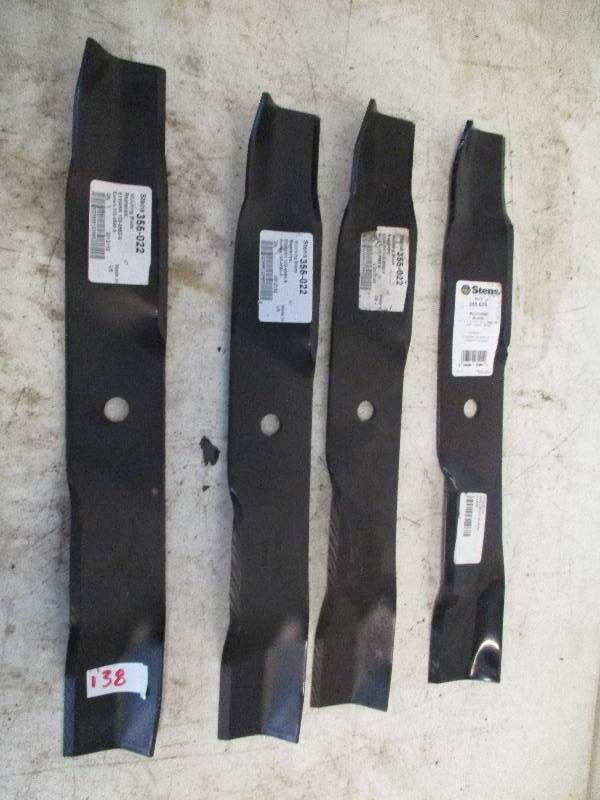 lot 138 image: Exmark Blades