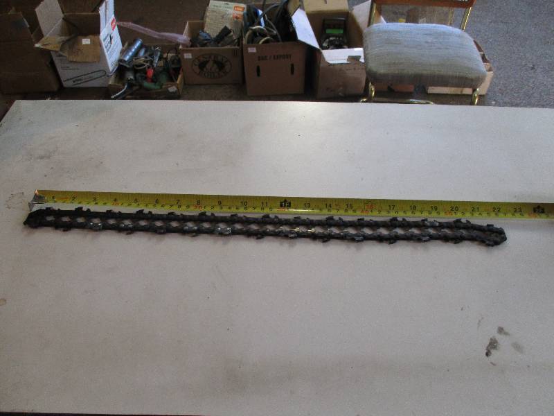 lot 162 image: Chainsaw Chains
