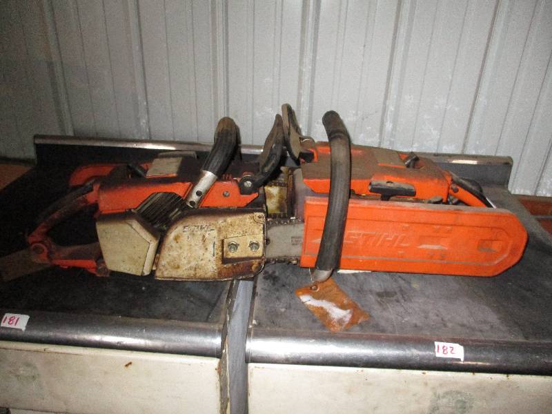 lot 197 image: Chainsaws