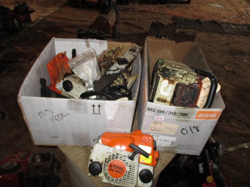 lot 206 image: Stihl 018 Parts