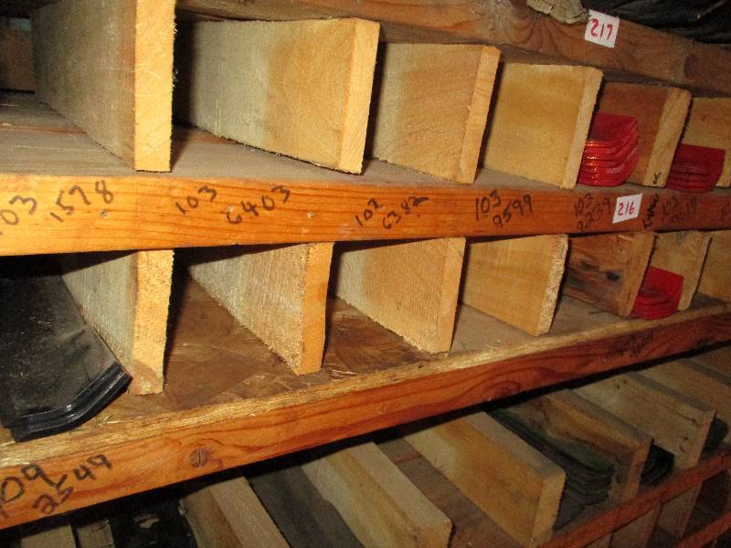 lot 216 image: Exmark Blades