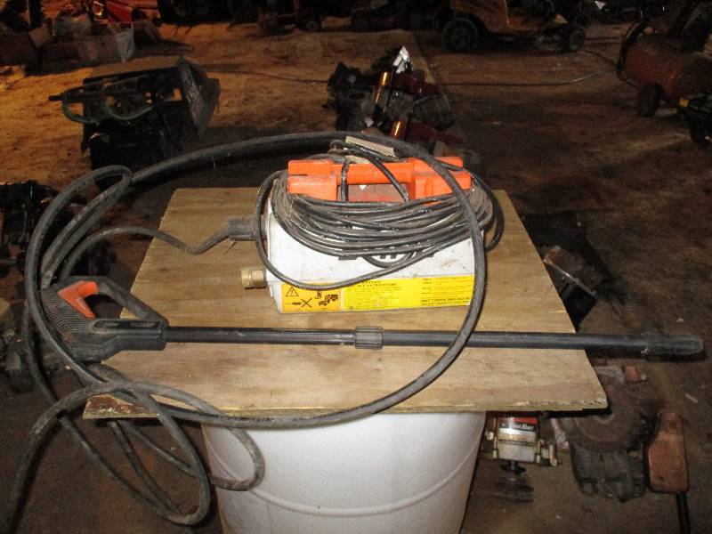 lot 223 image: Pressure Washer