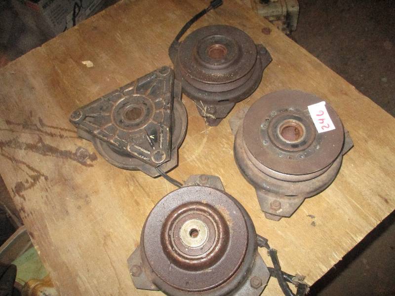 lot 246 image: PTO Clutches