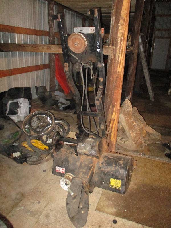 lot 266 image: Snow Blower Attatchment