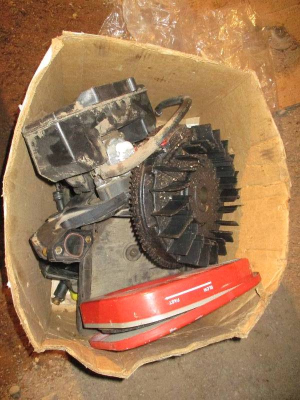 lot 273 image: Kohler Magnum 18 Parts