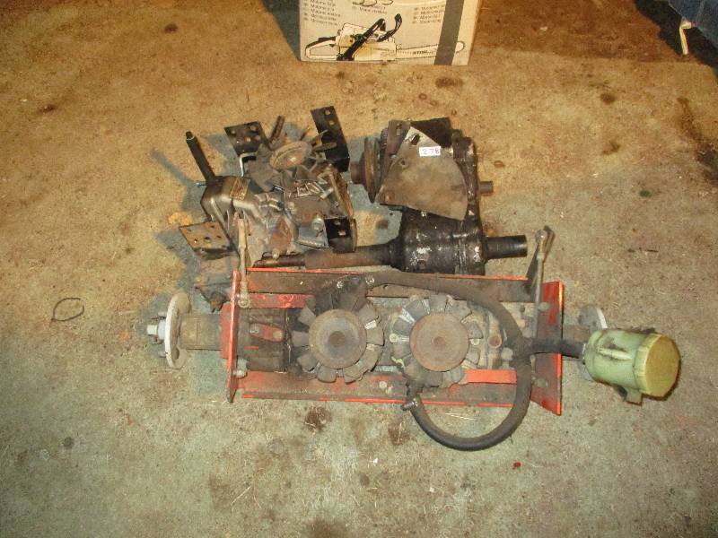 lot 278 image: Transmission Parts