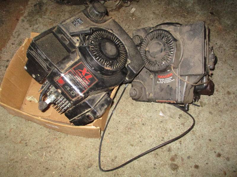 lot 286 image: (2) Engines