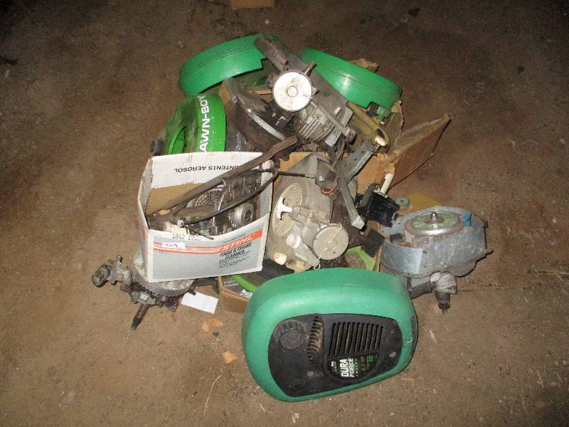lot 309 image: Lawn Boy Parts